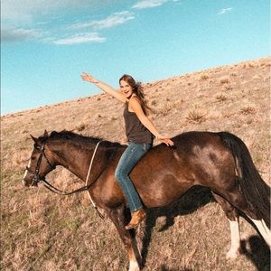 Meet your Posher, Julia